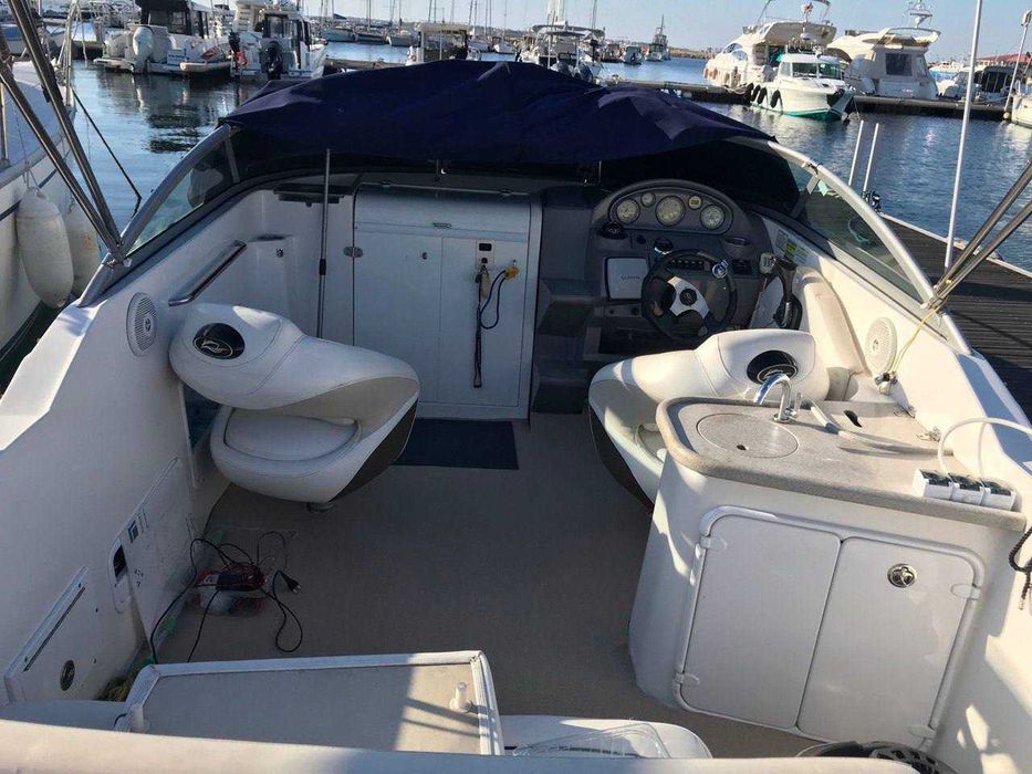 Моторна яхта Rinker 230