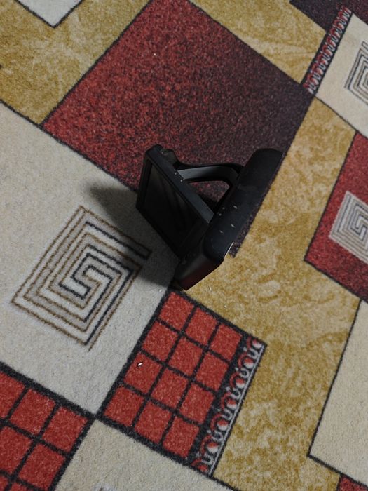 Manitor eski madeladan buu sotladi