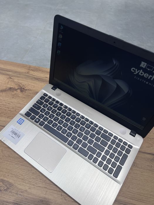 Ноутбук Asus X541U