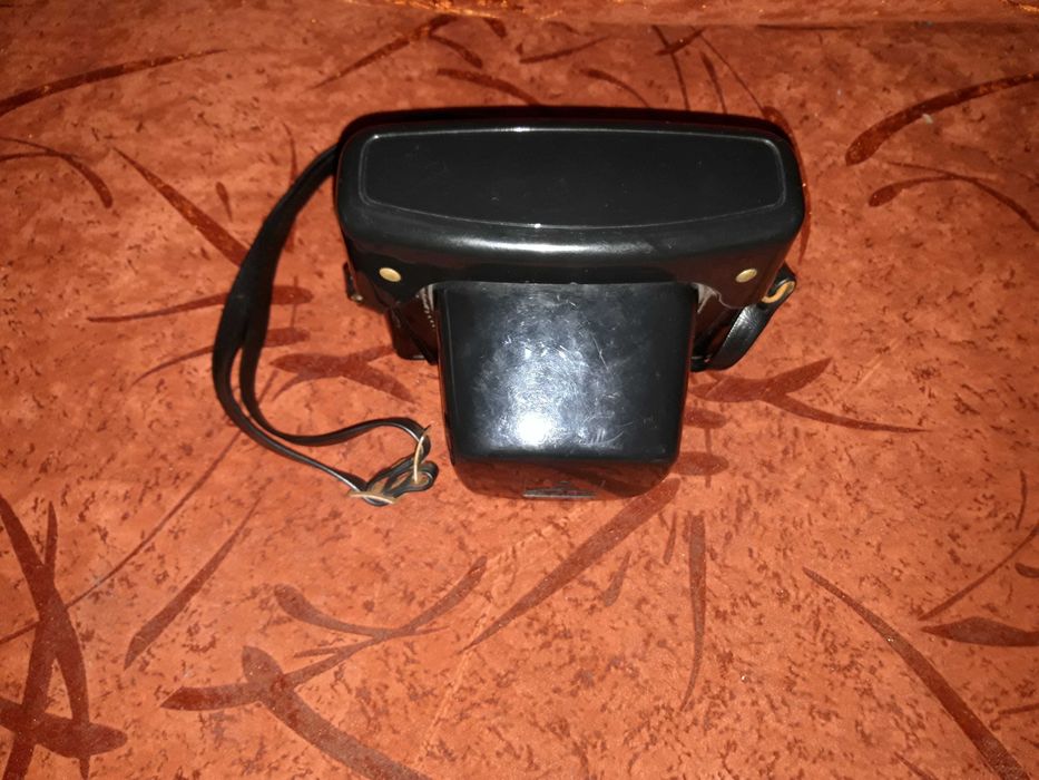 Продавам РЕТРО фотоапарат "PENTACON PRAKTICA MTL3"