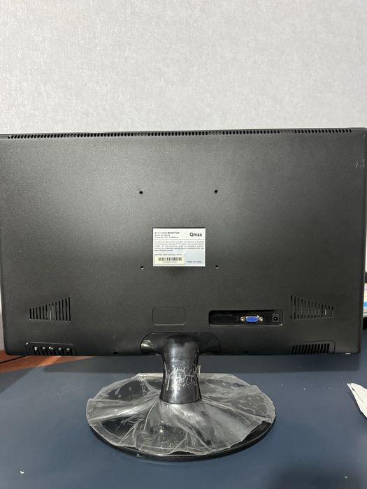 Монитор Qmax m223b