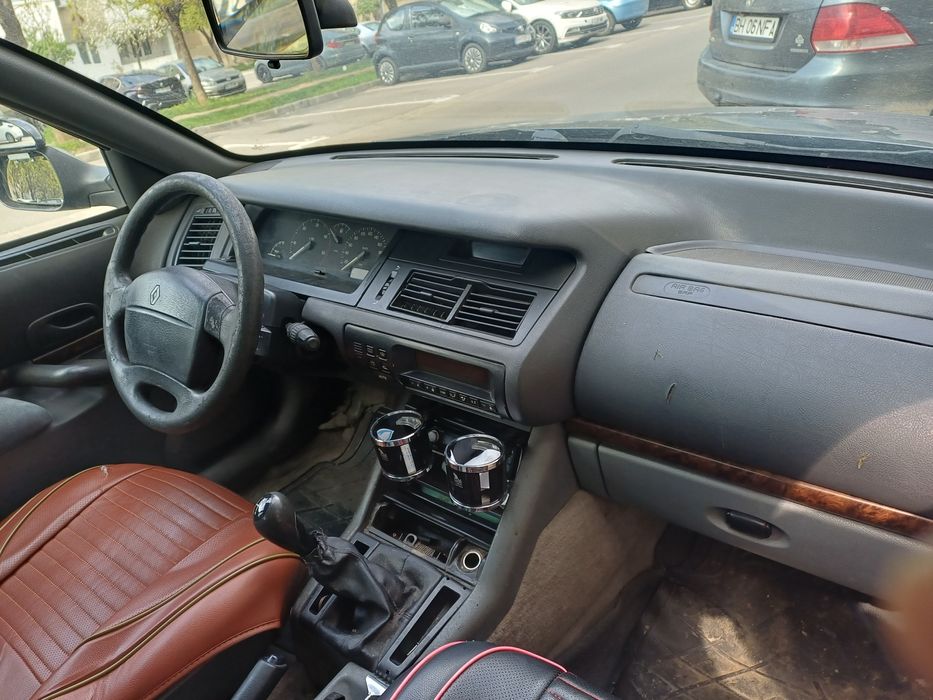 Vand renault safrane a doua generație 2.2td an 1999