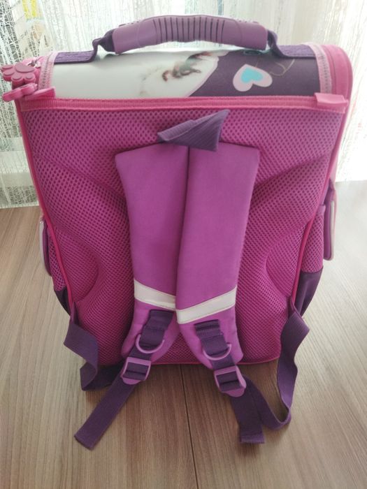 Продаю школьный рюкзак