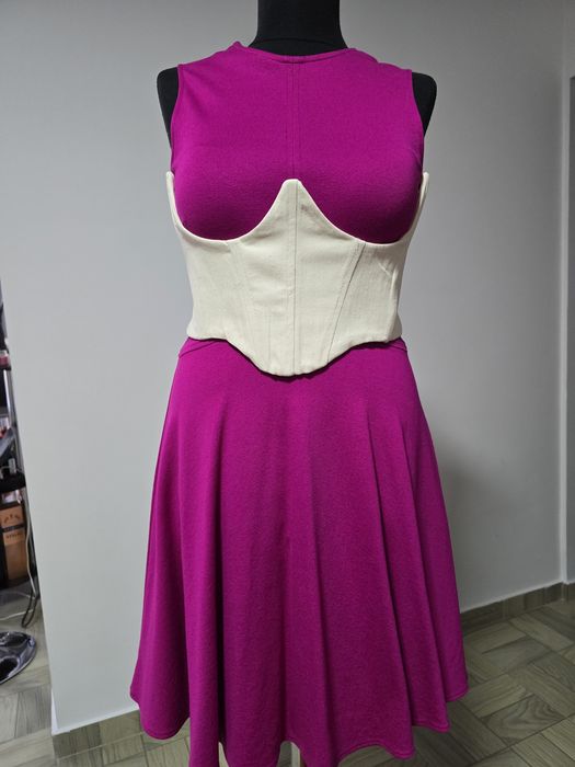 Rochie superba fucsia, model clos, feminină;