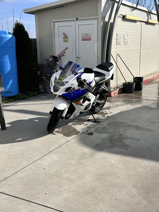 Suzuki GSXR 600
