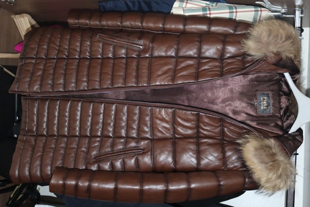 Geaca de piele naturala