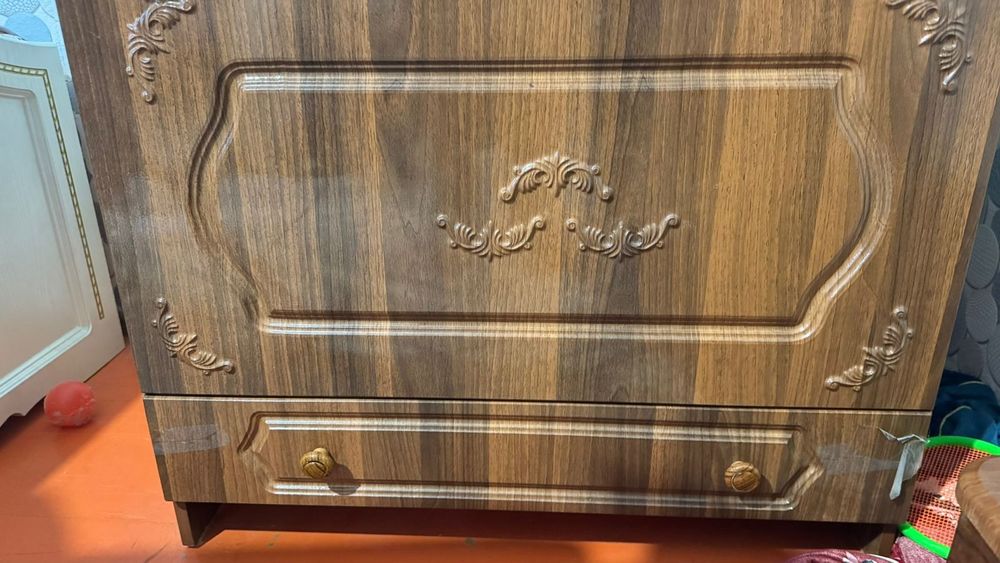 Комод и сундук мебель