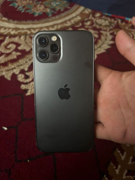 Айфон 12про 256/79