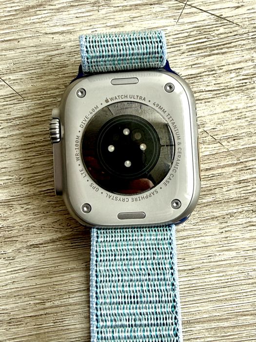 Apple Watch Ultra 49mm Natural Titanium Case