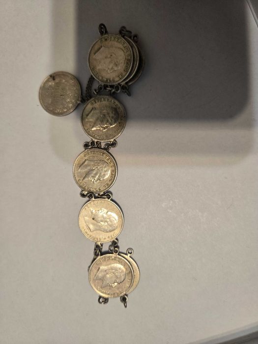 Продавам старинни монети