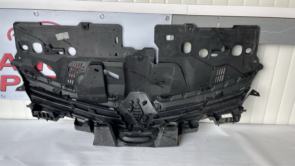 2 броя Решетка/маска Renault Clio 4 (2012-2020)