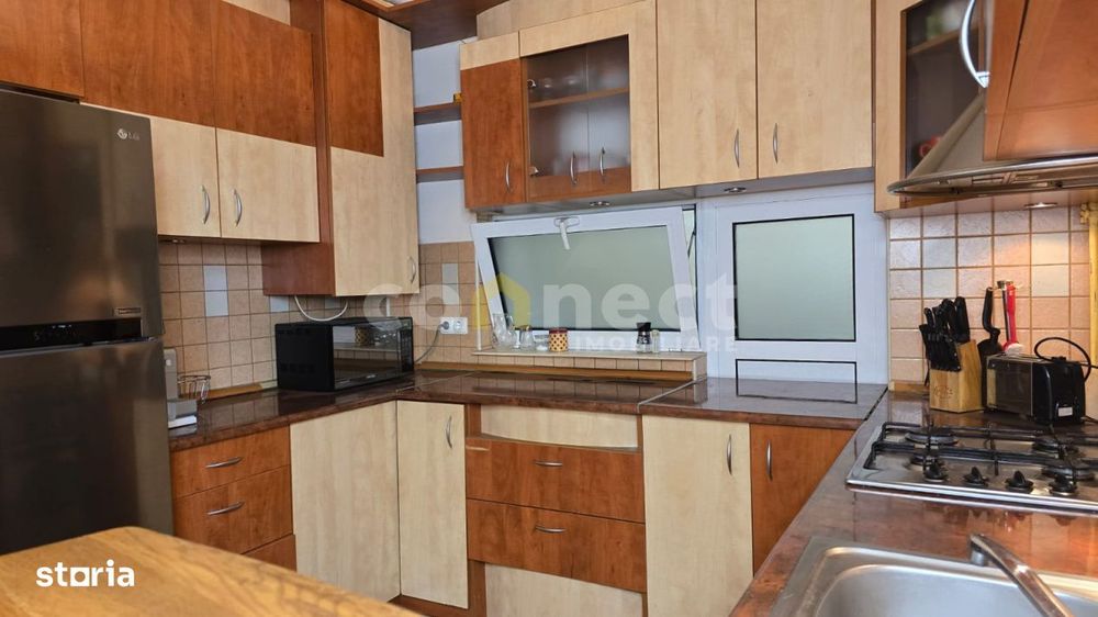 Apartament cu 3 camere si boxa la demisol, in zona centrala I Sora