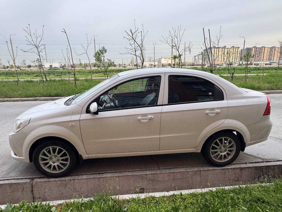 Nexia-3  Холати яхши бир қўл ҳайдалган