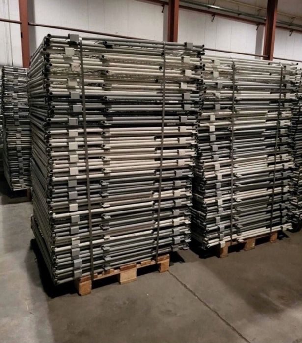 Vând Gitterbox stoc 300 buc