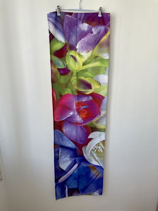 Traversă/față de masă colorată cu flori