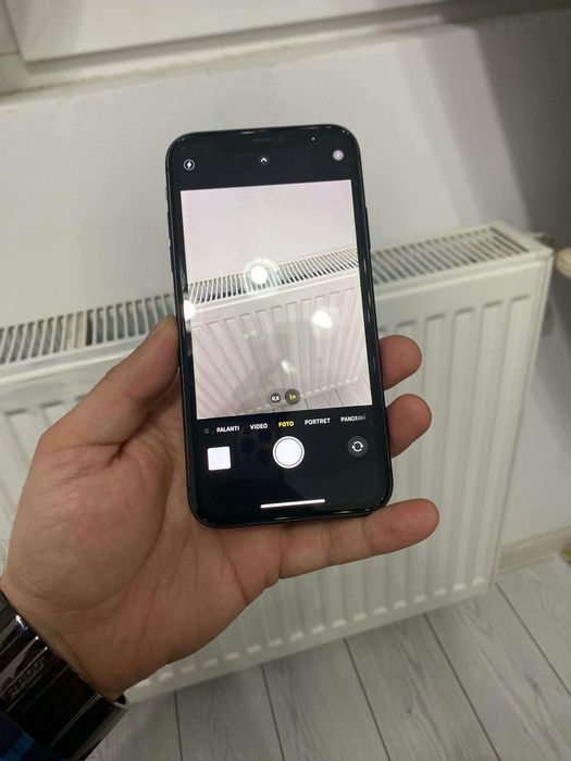 Iphone 11 blak 64 gb !!