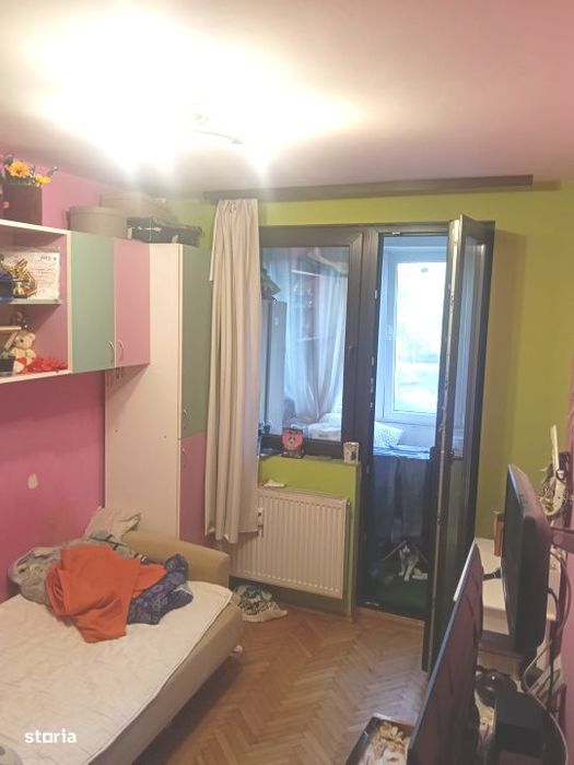 Apartament 3 camere - Etaj 1-63 mp-  2 Bai -12 minute de  Metrou Costi