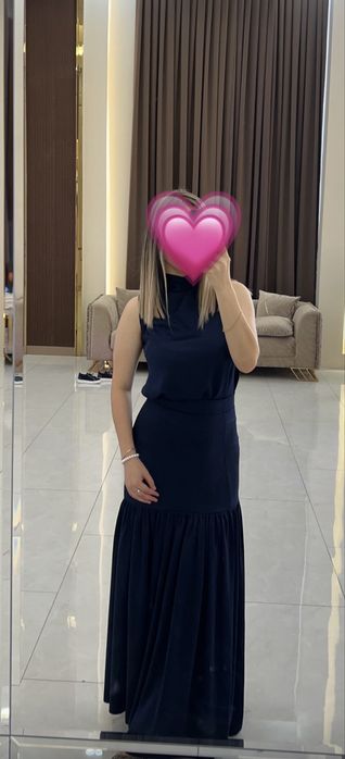 Темные синий вечернее платье