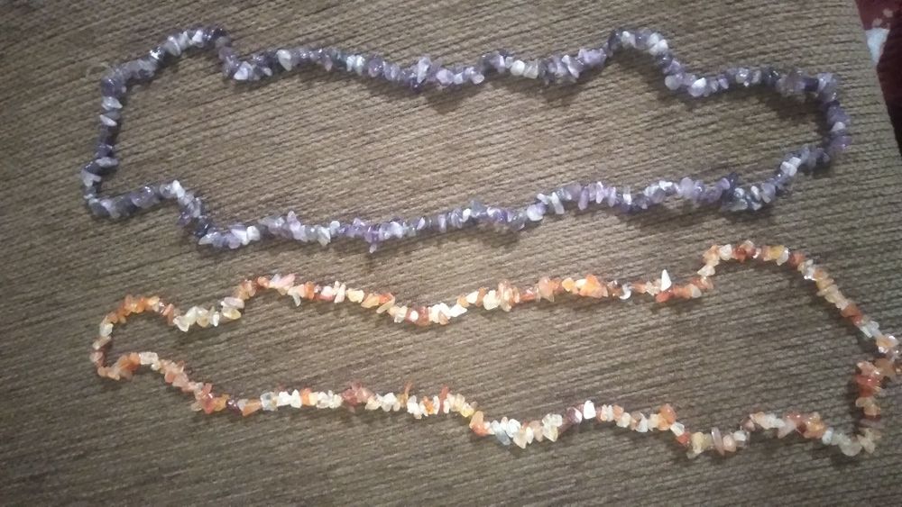 Colier perle ,pietricele si ceasuri
