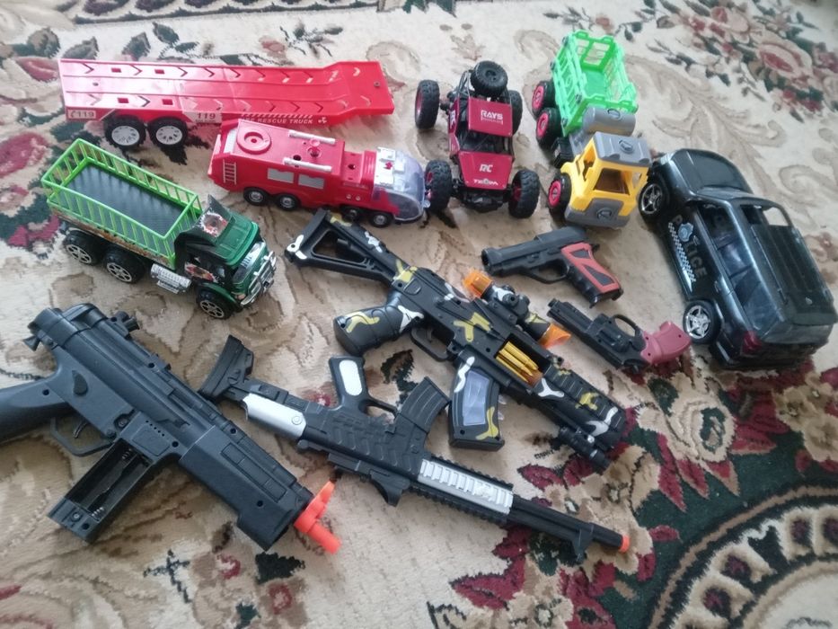 Продам Детские игрушки