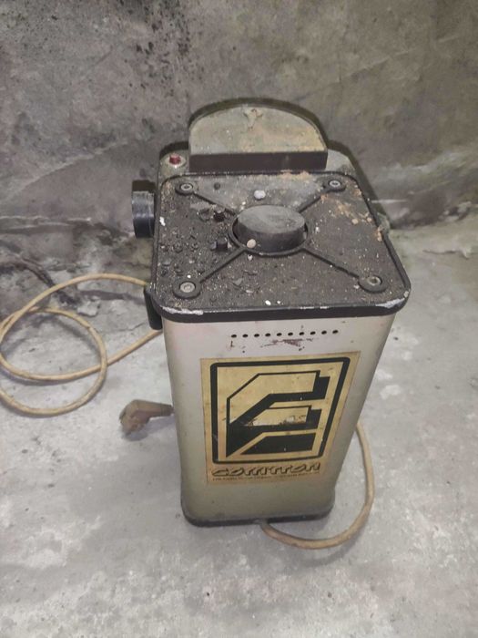 Професионална работеща кафемелачна 220V българско производство Плевен