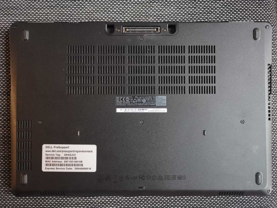 Лаптоп 15.6" Dell Latitude E5570 Core i3 Windows 11 500GB HDD 4GB RAM