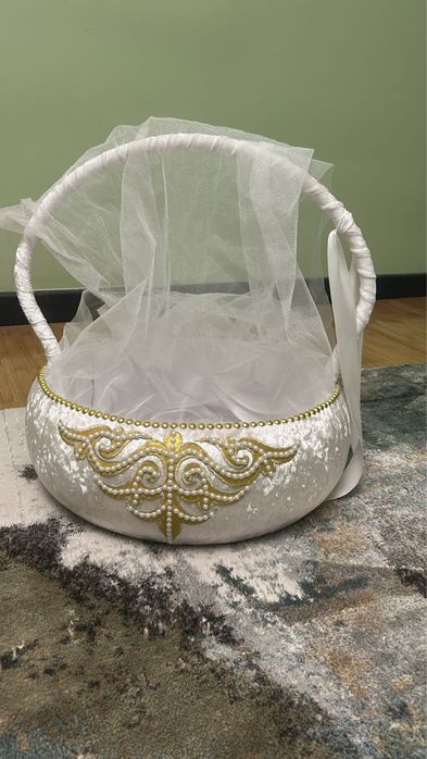 Продаю праздничные корзинки