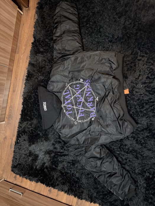 Бомбер vetements