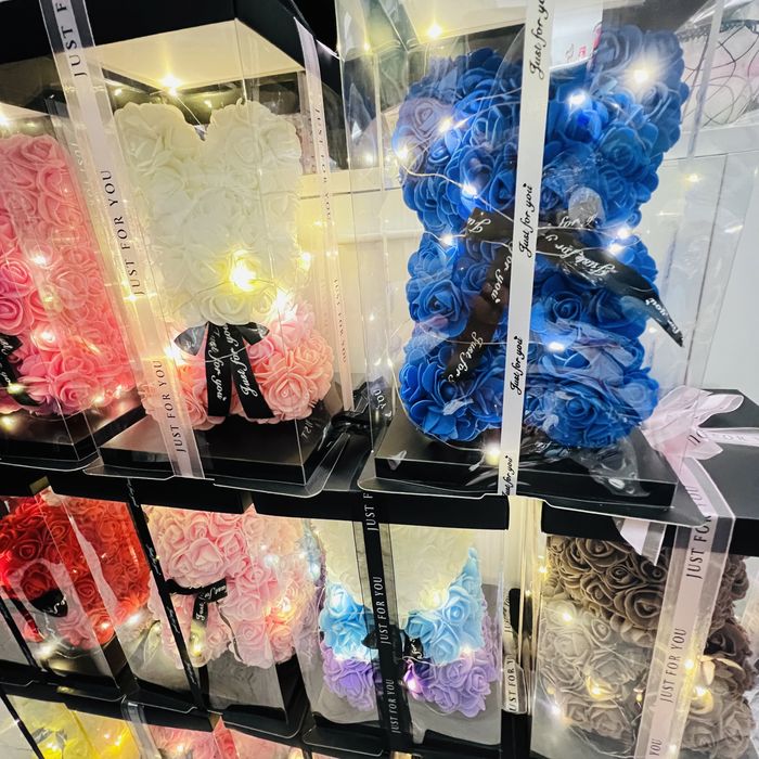 НОВО ТОП МЕЧЕТА С РОЗИ 25см. КУТИЯ и LED осветление / Св. Валентин