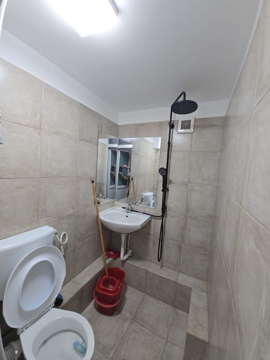 Inchiriez Garsoniera