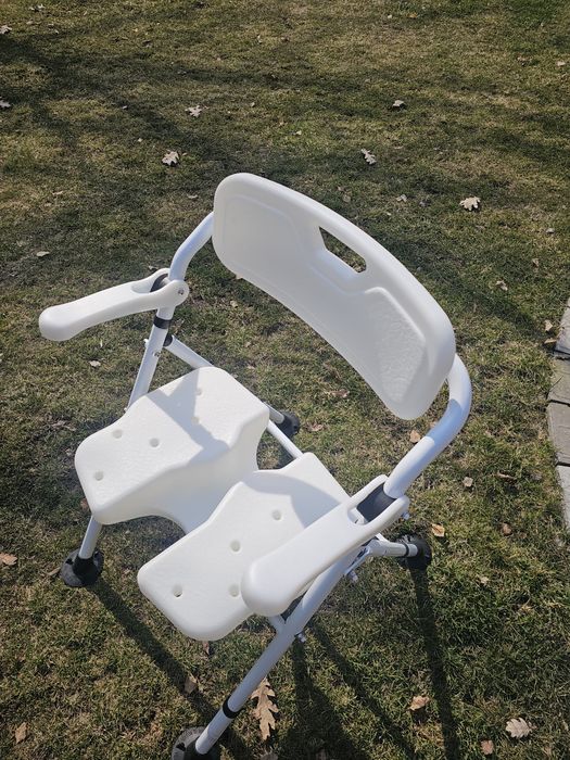 Стул для душа для инвалидов и пожилых