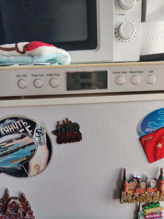 Продам холодильник