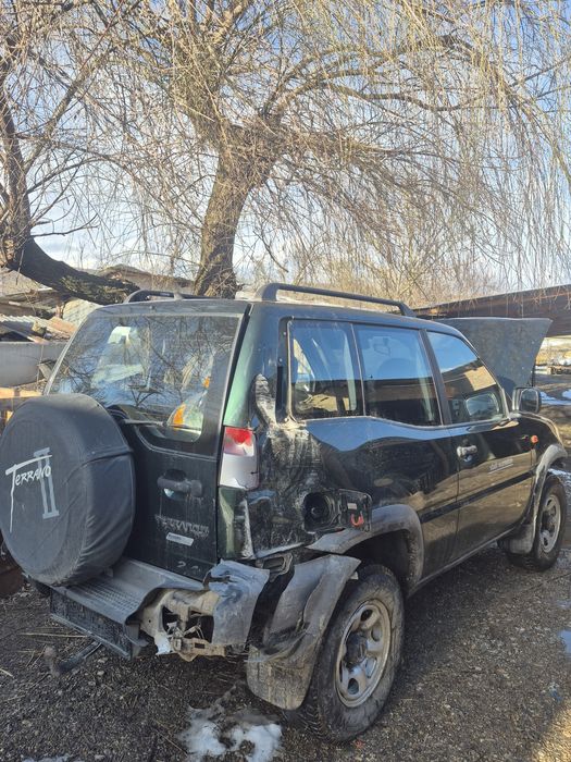 Vând Nissan Terrano II 2.4 Benzină