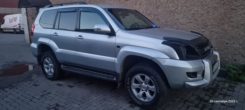 Toyota land cruiser Prado120