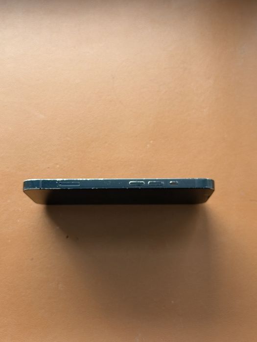 Продам айфон 14