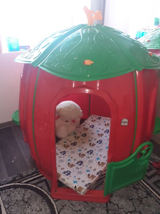 Vând casa pentru copii