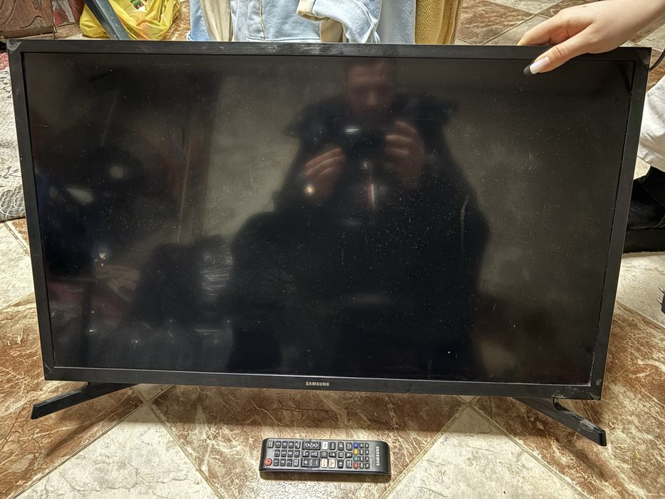 Televizor Samsung diagonala 85 cm model UE32T5372CD full HD smart TV