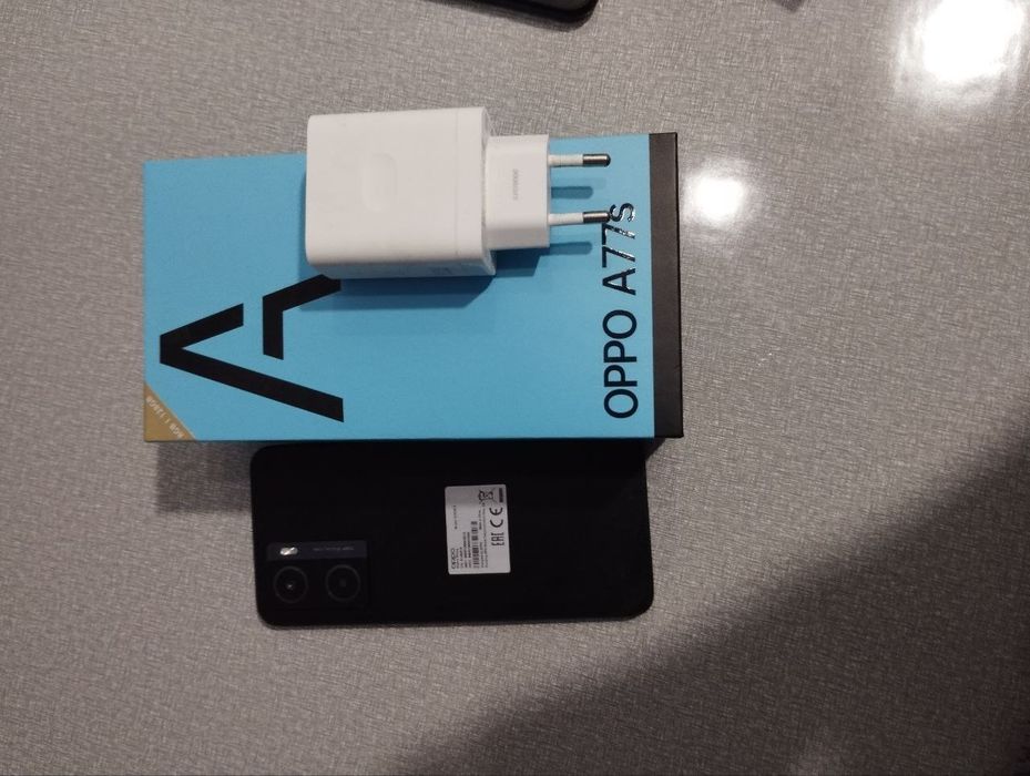 Oppo A77s yengide 4oy ishlatilga karopka bor  tilifon idial xotirasi 8