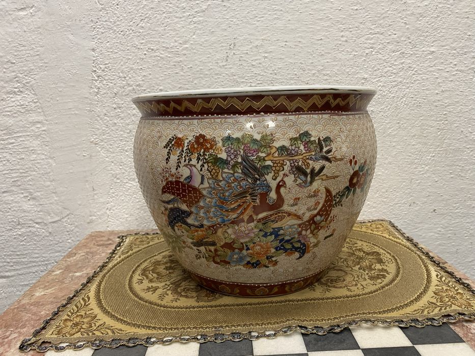 Голяма китайска кашпа от порцелан