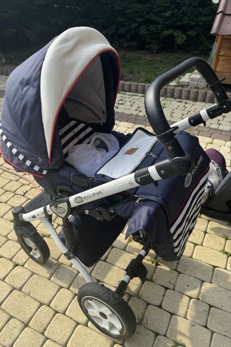 Carucior eclipse navy 3 in 1 cu tiate accesoriile