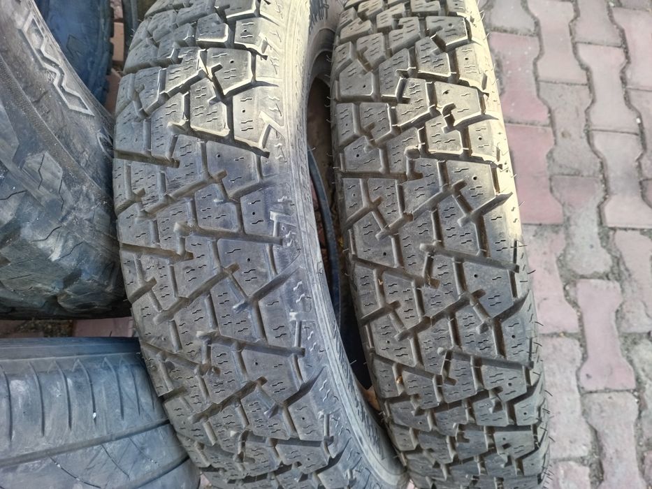 Продам Шины б/у r15