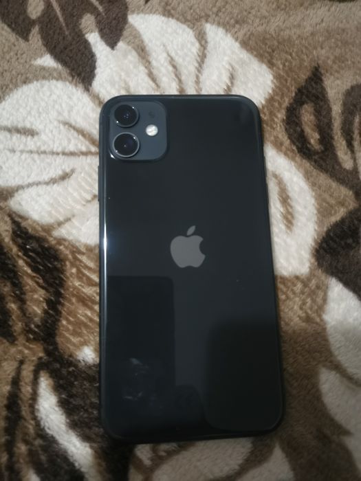 Vând iPhone 11 64gb