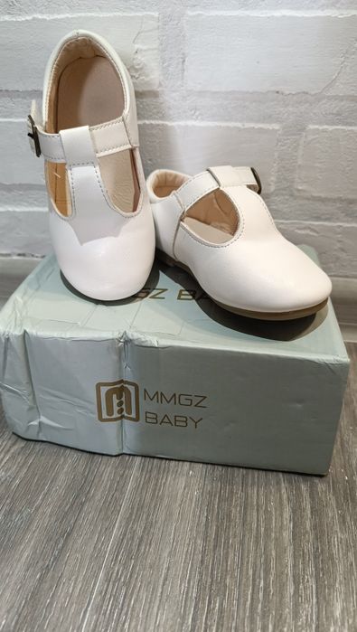 Продам детскую обувь