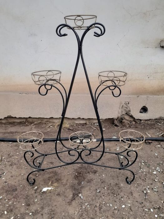 Продам подставки для цветов