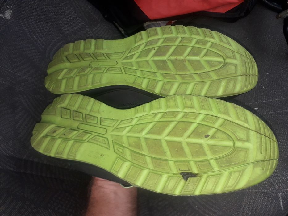 Bocanci cu bot de fier marimea 45 Germany