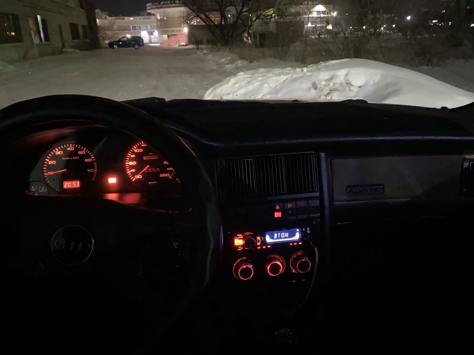 Продам Ауди 80 б4 2.3 5ц