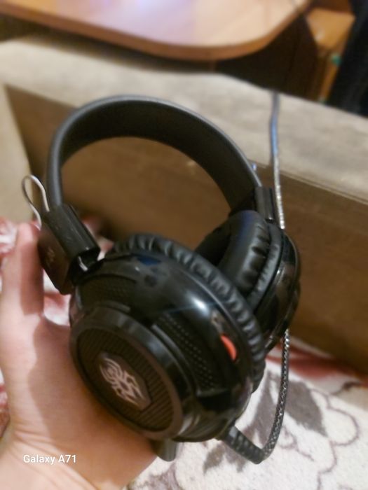 Наушники и микрофон