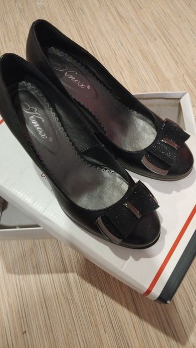 Продам новые туфли