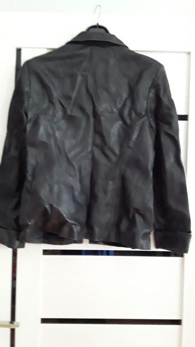 Пиджак кожаный женский