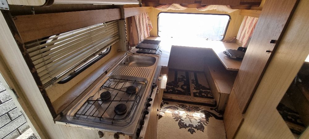 De colectie rulota comercială fastfood inmatriculata in Ro.